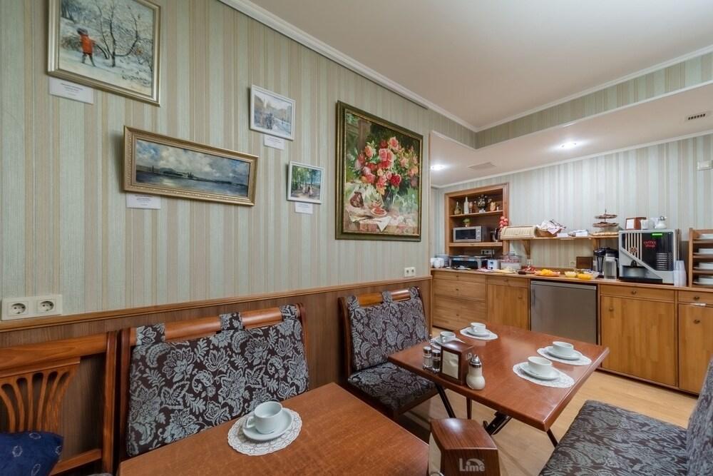 Comfort Hotel St Pétersbourg Extérieur photo
